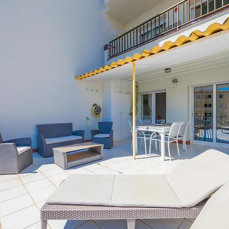 Amplio En El Corazon De Riells Con Piscina Y Parking - Es-325-19 *